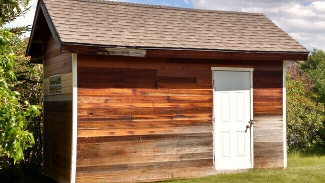 Building Photo - 712 N 22nd Ave