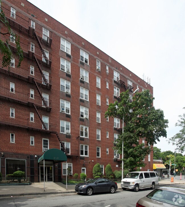 61276135 Woodhaven Blvd, Rego Park, NY 11374 Apartments Rego Park, NY