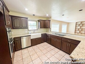 Foto del edificio - 113 Lake Forrest Dr