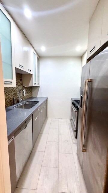 Foto del edificio - 6244 Morse Ave