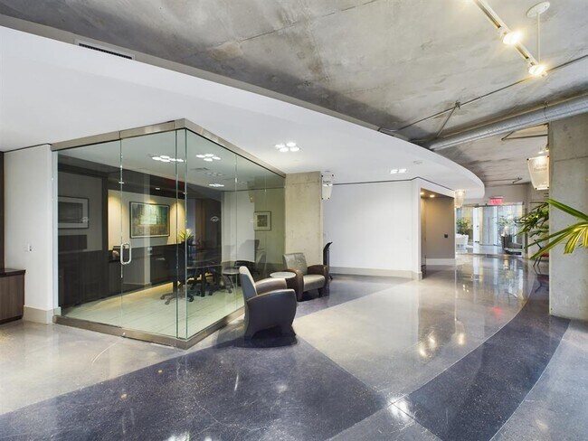 Foto del edificio - 1901 Post Oak Blvd