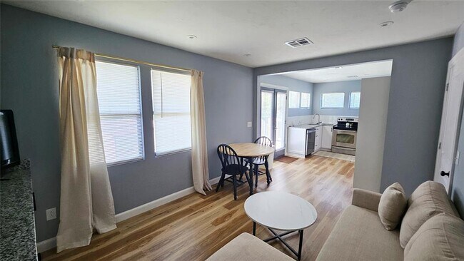 Foto del edificio - 3924 NW Liberty St