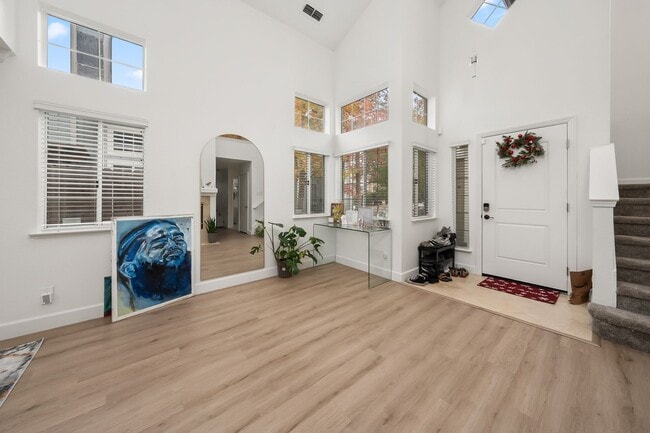 Foto del edificio - 8105 Prior Way