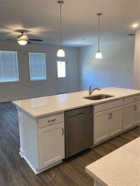 Foto del edificio - 3760 Denton Rd