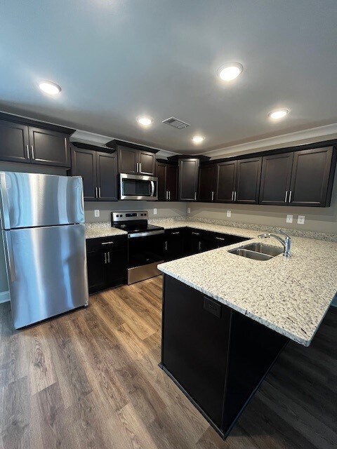 Building Photo - 108 Piedmont Dr