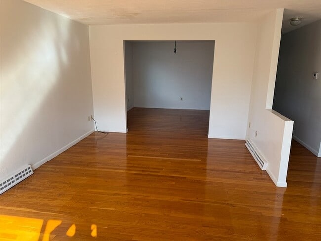 Building Photo - 14 Kippy Dr