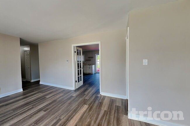 Building Photo - 15202 Highland Ave