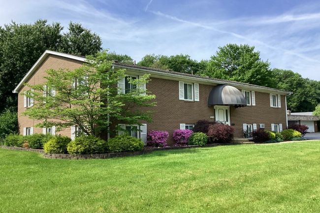 Building Photo - 4405 Aspen Dr