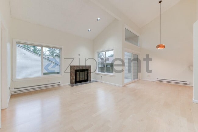 Foto del edificio - 14707 NE 44th Pl