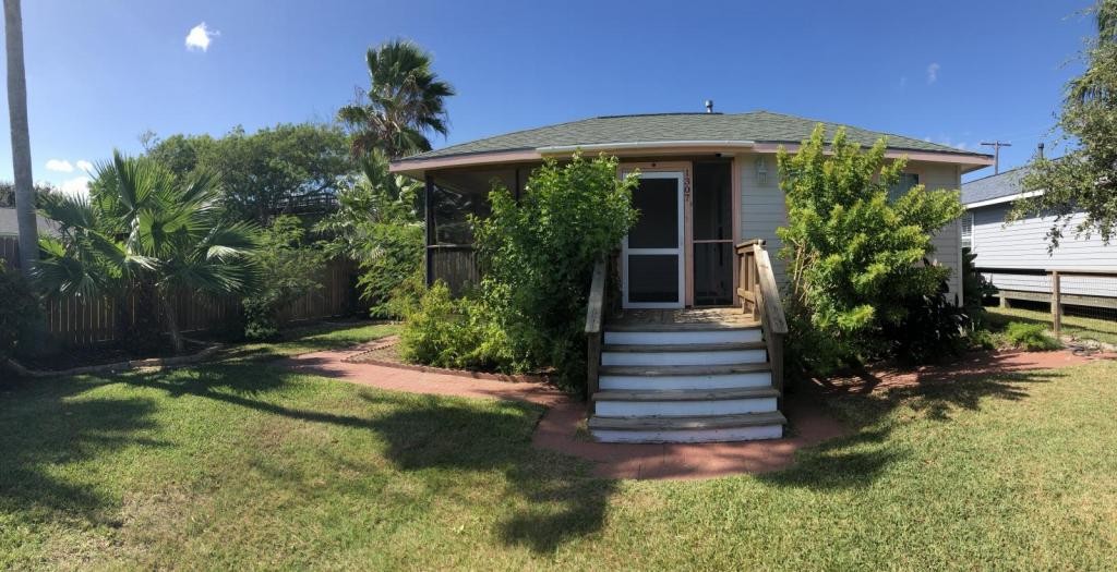 1307 S Live Oak St, Rockport, TX 78382 - House Rental in Rockport, TX ...