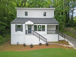 Building Photo - 1080 Westmont Rd SW