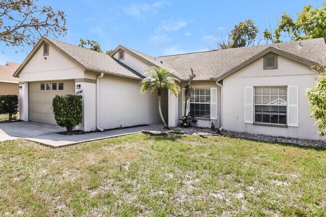 Foto del edificio - 10244 Rainbow Oaks Dr