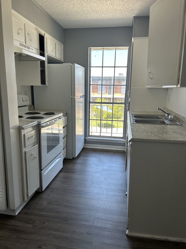 Foto principal - Eastgate Village Apartments