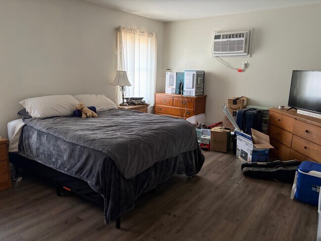 Foto del edificio - 91 Knollwood Dr