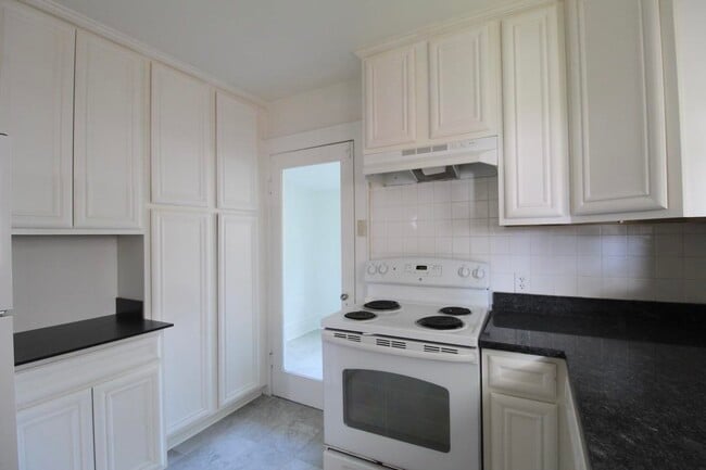 Foto del edificio - 805 S High St