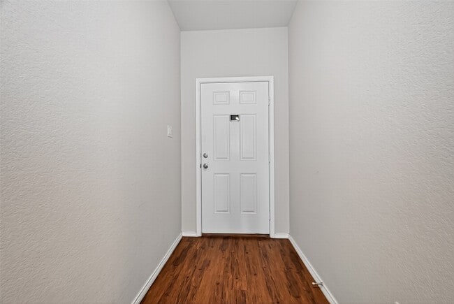 Foto del edificio - 5310 Songlark Bluff Cir