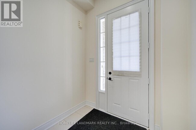Building Photo - 36 Latchford Ln