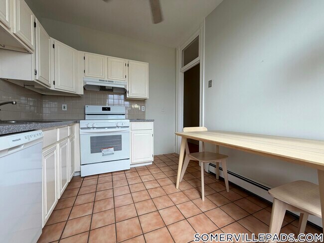 Foto del edificio - 367 Somerville Ave