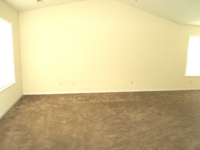 Foto del edificio - Students welcome! 3 BR House with rocking ...