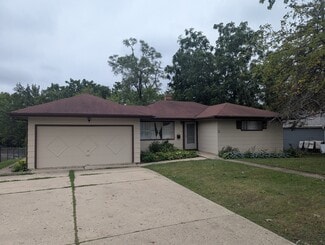 Building Photo - 413 W Palatine Rd