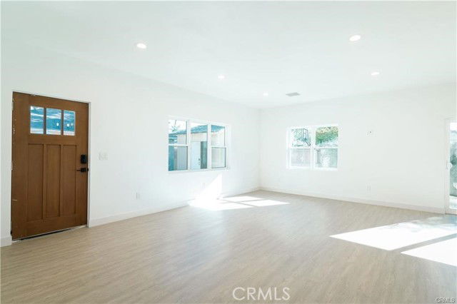 Building Photo - 1507 Valencia Ave