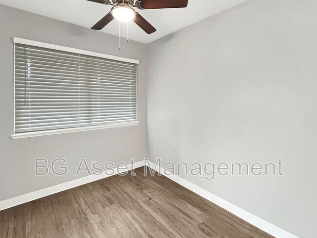 Building Photo - 4621 Ashdale Ct