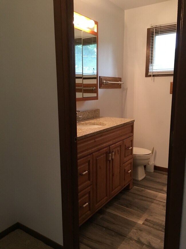 bathrroom - 3041 Sunburst Dr