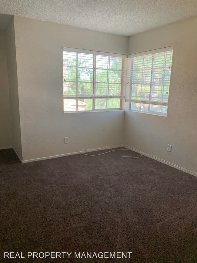Building Photo - 229 Clifton Heights Dr