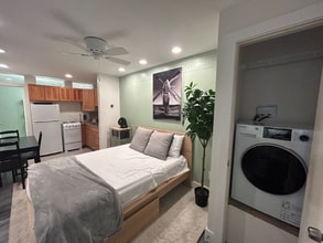 Building Photo - 137 W 600 N