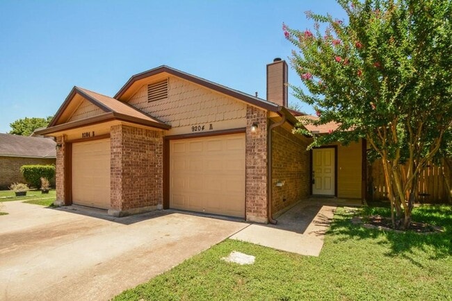 Building Photo - 9204 Sedgemoor Trail