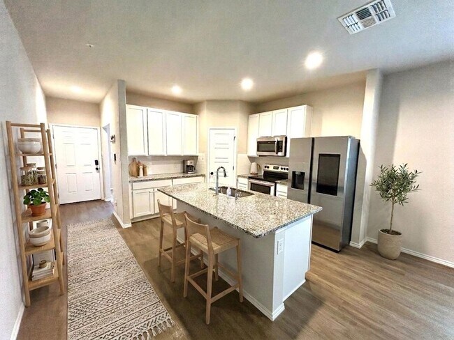 Building Photo - Beautiful 3-Bedroom Home with Office, Community Pool & Large Fenced Yard!
