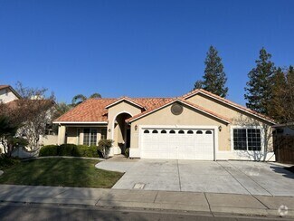 Building Photo - 2099 Spy Glass Ct