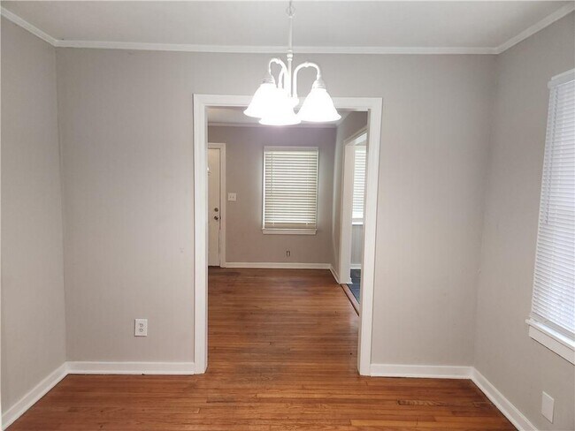 Foto del edificio - 2457 Richard Ave