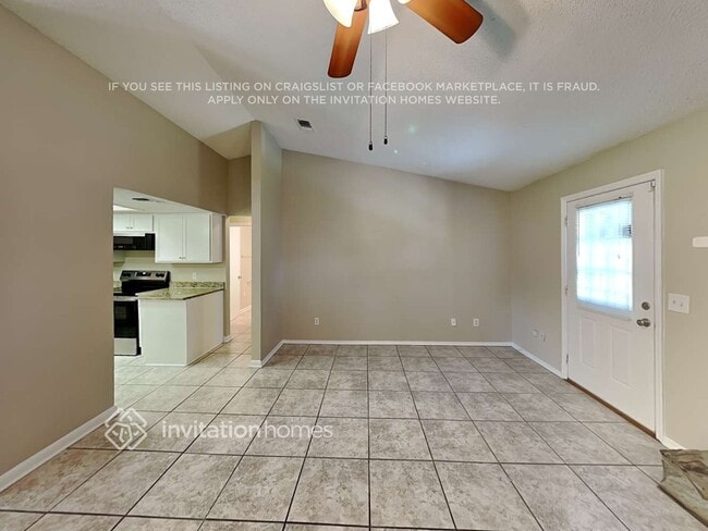 Foto del edificio - 3657 Lumberjack Cir S