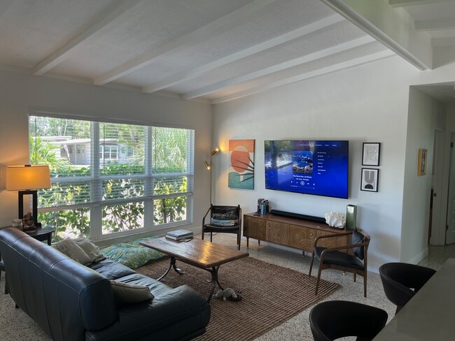 Building Photo - 2236 Datura St