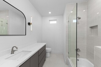 Building Photo - 2314 Barbee St