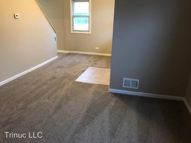 Building Photo - 3 br, 1.5 bath House - 17 W 30th Pl