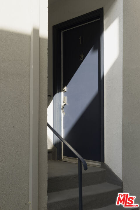 Foto del edificio - 925 N Curson Ave