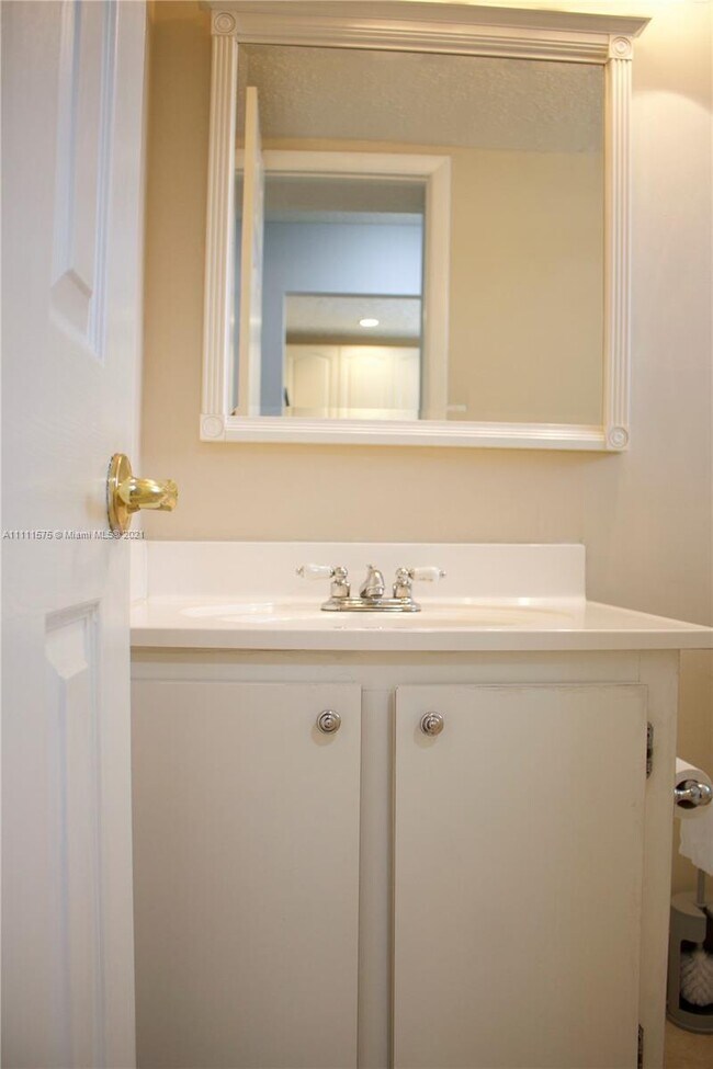 Foto del edificio - 1751 NW 75th Ave