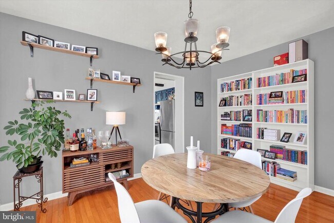 Foto del edificio - 8614 Sagamore Rd