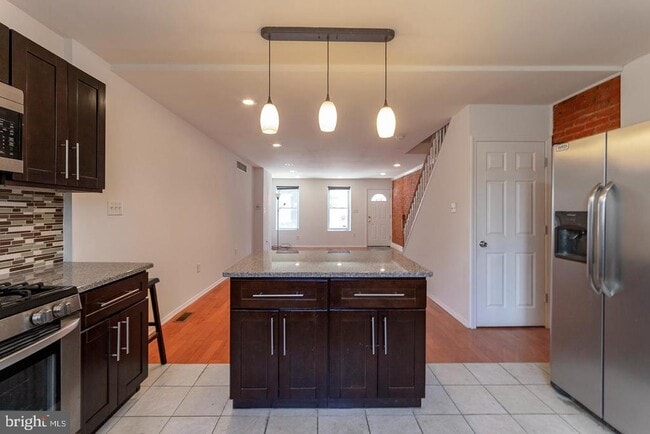 Building Photo - 1428 S Bancroft St