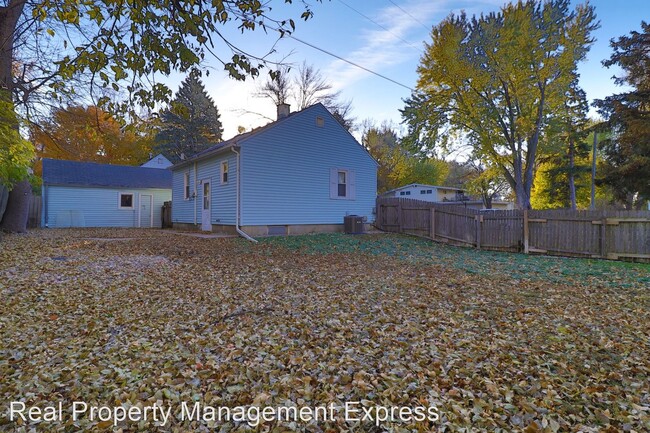 Building Photo - 2 br, 2 bath House - 1508 W 30th St.