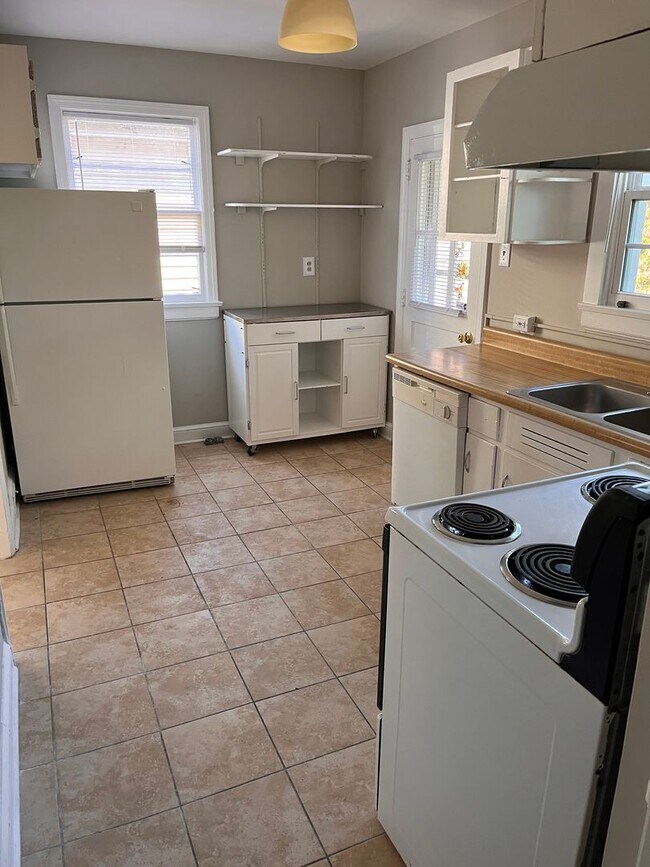 Foto del edificio - Your next Raleigh home awaits!