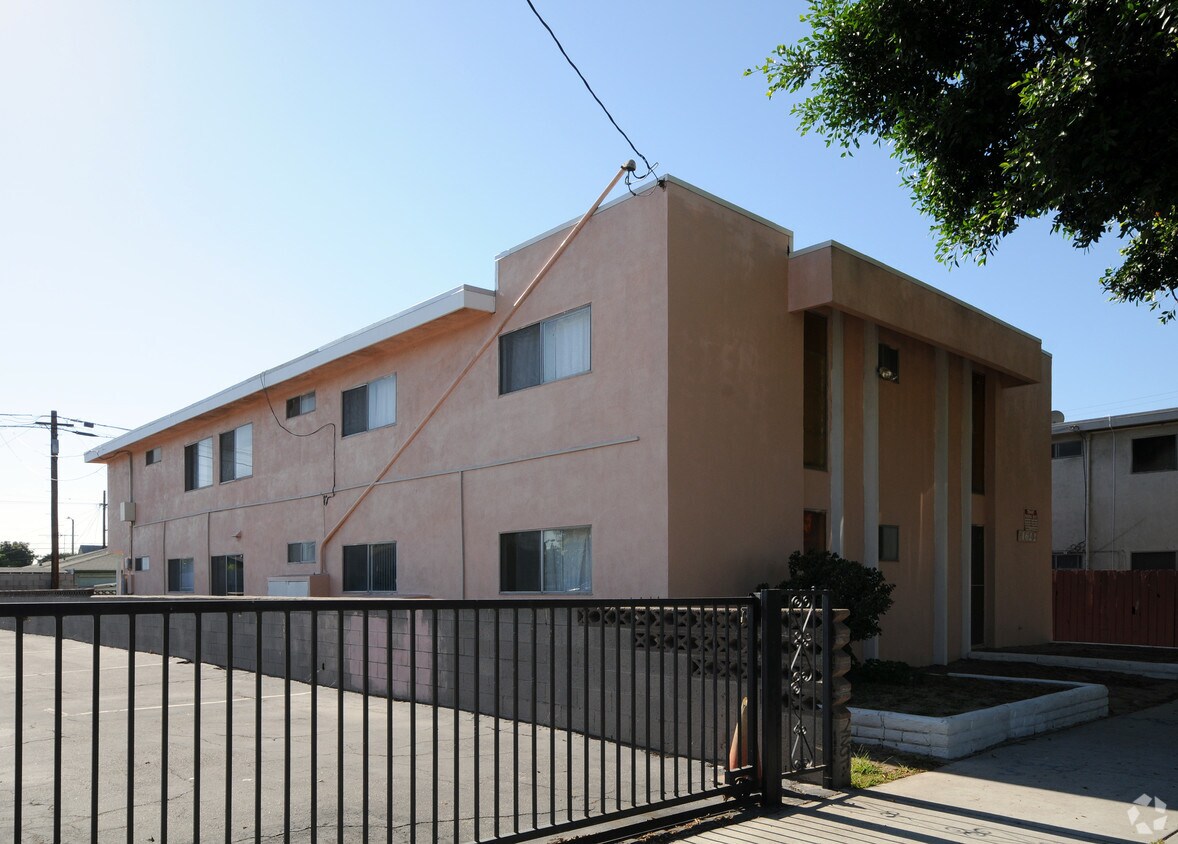 Building Photo - 1622 Wilmington Blvd