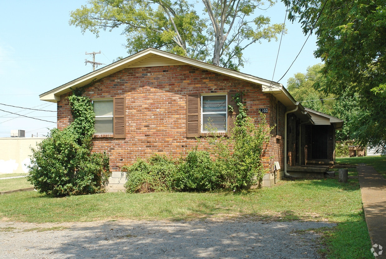 Foto principal - 1103 Petway Ave