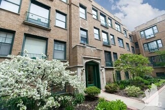 Building Photo - 7023.5 N Sheridan Rd