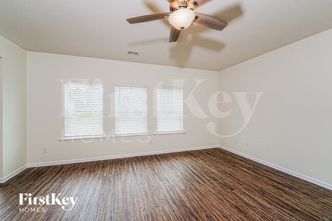 Building Photo - 4864 Mae Beth Cir