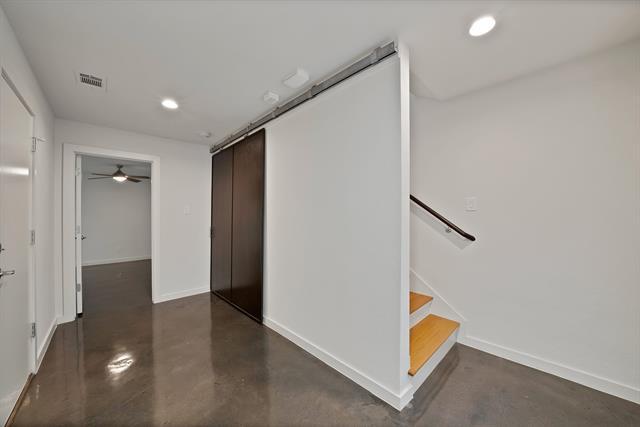 Foto del edificio - 5841 Oram St