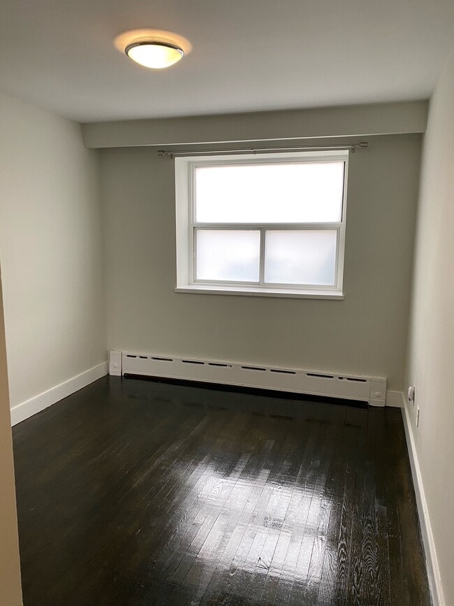 Building Photo - MIMICO WATERFRONT PARK, UNIQUE RENOVATED ART DECO BUILDING BY AWARD WINNING DESIGNER