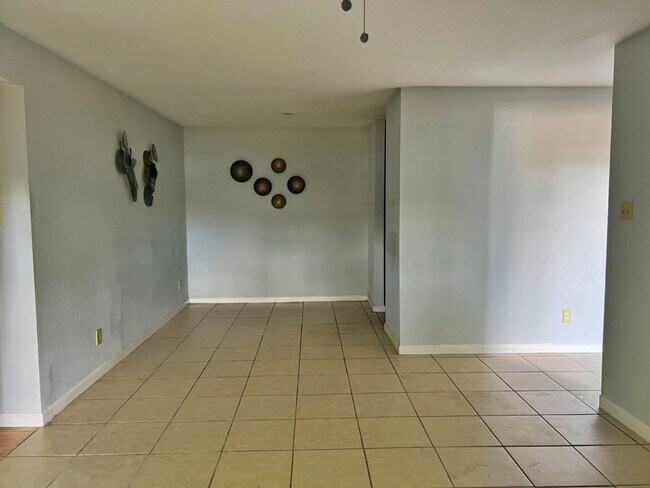 Foto del edificio - 12500 Sandpiper Dr